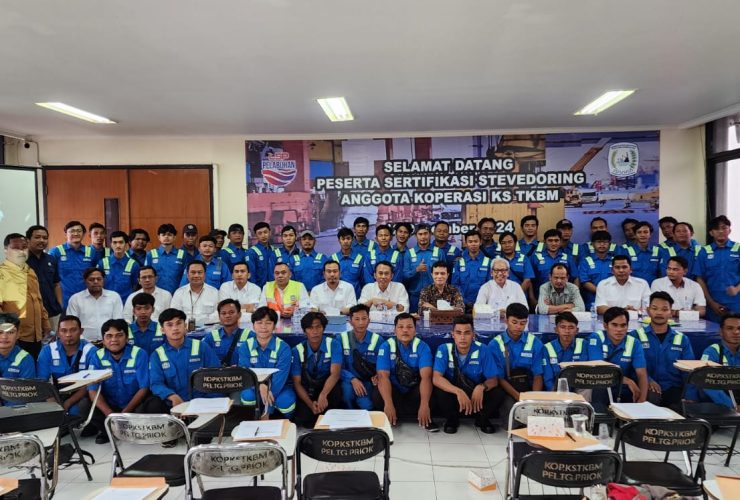 Tenaga Kerja Bongkar Muat Pelabuhan Tanjung Priok Ikuti Sertifikasi stevedoring