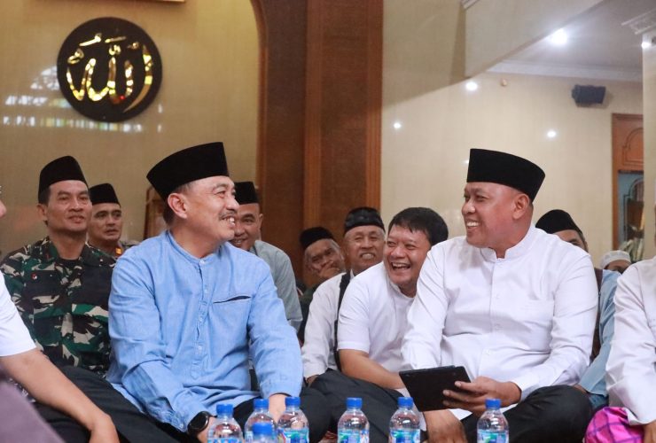 Wali Dan Wawali Kota Bekasi Kompak Hadiri Santunan dan Bukber Yatim Duafa di Komplek DDII