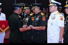 Sertijab 6 Jabatan Strategi di TNI Menjadi Relaksasi