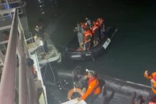 Bakamla RI Evakuasi 12 Kru Kapal Terbakar