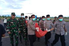 Kodim 1715/Yahukimo bersama Polri berhasil evakuasi 16 korban OPM