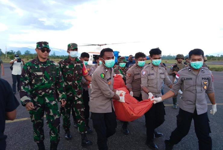 Kodim 1715/Yahukimo bersama Polri berhasil evakuasi 16 korban OPM