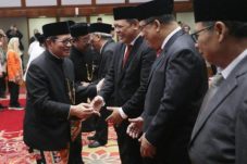 Sejumlah pejabat BAZNAS Bazis Provinsi DkI Jakarta di lantik Gubernur