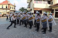 Polres Pelabuhan Tanjung Priok Gelar Latihan Dalmas dan Pemadaman Api