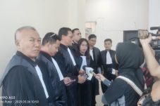 Polemik Persidangan Razman Arif Nasution:  Pengacara Laporkan Ketua Majelis Hakim ke MA