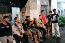 Polisi ajak remaja Kemayoran pulang dari Jembatan, cegah hal yang tak diinginkan
