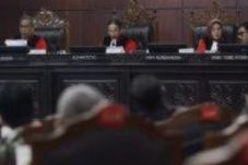 Syah MK kabulkan Sistem Pendidikan 9 Tahun Gratis untuk Sekolah Negeri ataupun Swasta