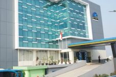 Dugaan Korupsi, LKMB Resmi Laporkan Dirut Perumda Tirta Bhagasasi ke Kejaksaan Negeri