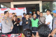 Pemilik motor bahagia, Polres Pelabuhan Tanjung Priok berhasil kembalikan motor nya yang hilang
