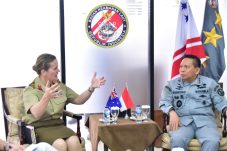 Brigadir Jennifer Harris adakan kunjungan kehormatan ke Bakamla RI