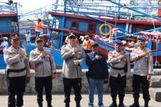 Polres Priok Pastikan Keselamatan Peserta Pesta Laut