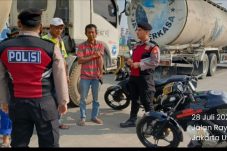 Polres Pelabuhan Tanjung Priok melaksanakan patroli dialogis di beberapa titik trategis
