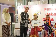 Finalis Lomba Fashion Anak Budaya Betawi Menutup Pelaksanaan Festival Great Sale Jakarta Utara 2025