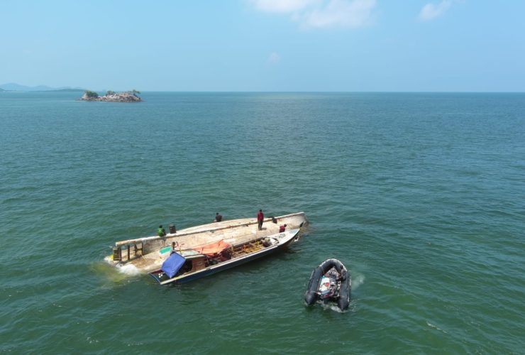 KM Aneka Jaya terbalik, Bakamla lakukan aksi cepat tanggap evakuasi