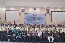 Warga Jakarta Utara mendapatkan bimbingan pelatihan kerja dari Sudin Nakertransgi