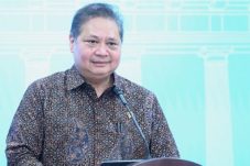 Tegaskan Satgas PHK segera direalisasi”  sudah rapat dengan Presiden, “ungkap Airlangga