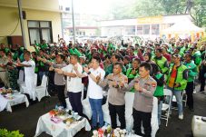 Mempererat sinergi dengan komunitas Ojol, Polres Metro Jakarta Utara kembali adakan baksos