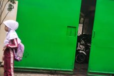 Akibat Tak Mampu Bayar Ujian, Pihak Sekolah Sandera Ijazah
