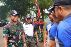 Lomba menembak Piala Panglima TNI di ikuti anggota dan masyarakat