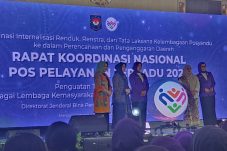 Ketua TP PKK Kota Bekasi Hadiri Rakornas Posyandu 2025