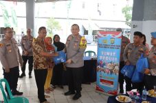 Kini warga Rusun Muara Angke ikuti Jumat curhat