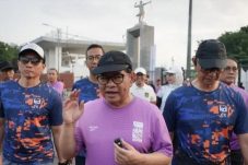 Gubernur Pramono Dukung Hidup Sehat dan UMKM Perempuan Lepas 5000 Peserta Amartha Run
