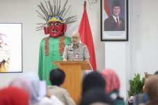 Sekko Jakarta Utara membuka kegiatan peningkatan ketahanan ekonomi bersama Kesbangpol