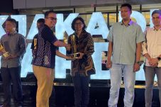 Polres Metro Tangerang Kota Terima Penghargaan pada Pak Jaka Digital Award 2025