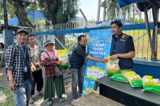 Bantu warga, Polres Priok gelar pangan murah