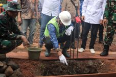 Tri ” Koperasi merupakan wadah ekonomi rakyat yang terbukti tangguh