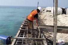 Upaya tanggulangi area longsor, Sudinhub Kepulauan Seribu Tengah perbaiki alur labuh