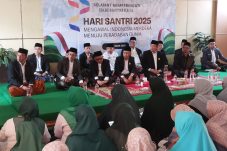 Pesan HSN ” Dari santri lahir tokoh profesional di berbagai profesi