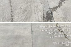 Baru Beberapa Bulan di Kerjakan, Betonisasi di Pasar Grosir Muara Angke  sudah “RETAK”