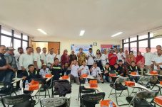 Syah ” Peresmian Program Buruh Sekolah dan Kuliah di mulai