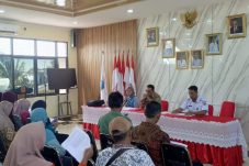 Lurah ingatkan para Ketua RT dan RW , BLT harus tepat sasaran