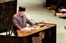 MEMAHAMI BALANCING DPLOMACY PRABOWO SUBIANTO PADA KTT ASEAN