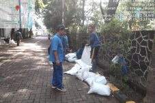 Dukung Event Olahraga tingkat Nasional Sudin Sda Jakarta Utara Lakukan kerja bakti pengurasan di Komplek GRJU