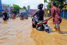 Kab. Bandung dilanda banjir di beberapa titik karna luapan dari Ciwidey