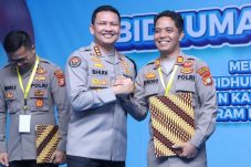 Di Penghargaan Engagement Tertinggi di Rakernis Bidhumas, Kasihumas Polres Priok raih penghargaan