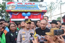 Kapolres bersama Jhon LBF: Saya Sumbang 10 Titik