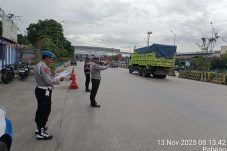 Berikan pelayanan prima, Personel Polres Priok lakukan pengaturan lalu lintas