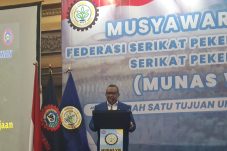 Wamenaker berharap satgas PHK dapat membantu permasalahan para buruh dan pekerja