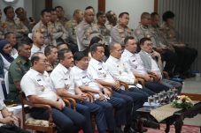 Gubernur DKI Jakarta Kumpulkan Camat-Lurah & Forkopimcam, Jelang Nataru dan Cuaca Ekstrem