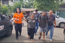 Polsek Kembangan Amankan Pasutri Pelaku Pencurian Bermodus Pesan Bakso Untuk Acara Hajatan