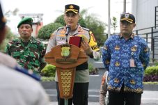 Polres Metro Jakarta Barat Gelar Apel Operasi Lilin Jaya 2025, Siap Amankan Natal dan Tahun Baru