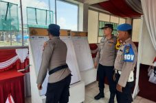 Pastikan Nataru kondusif,  Sipropam Polres Priok cek pos Operasi Lilin Jaya