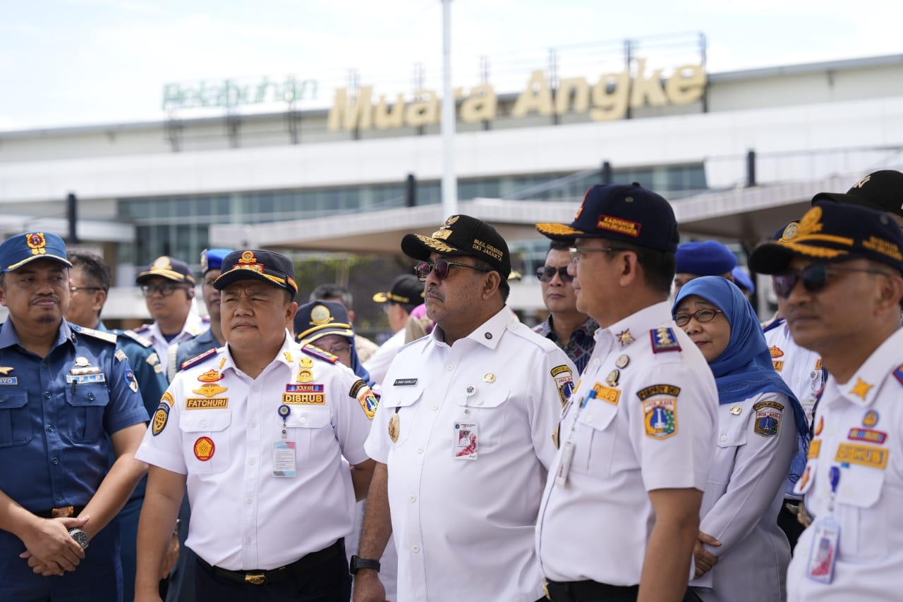 Walikota dampingi Wagub tinjau Pelabuhan Kali Adem untuk Kesiapan angkutan Natal 2025