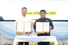 Kejaksaan Hibahkan Kapal Hasil Rampasan Negara ke Gubernur Sulut