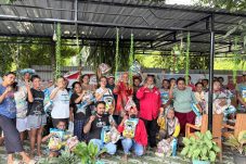 DPD BMP RI Papua Tengah Berbagi Kasih di Kemeriahan Natal dan Tahun Baru