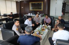 Kapolres Priok kungker bareng Pelindo  bahas penumpukan barang selama Nataru